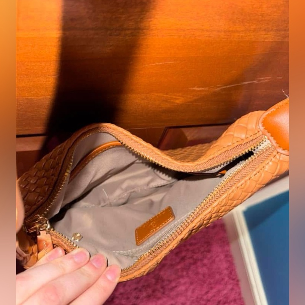 Purse - Picture 2 of 2